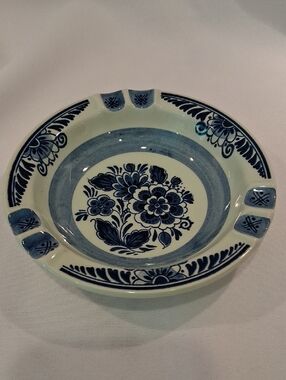 Blue Delft Floral Ceramic Ashtray